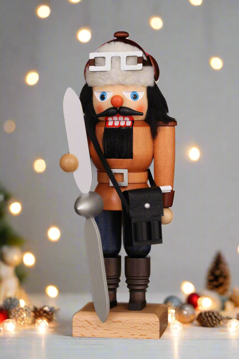 Nutcracker (Small) - Pilot